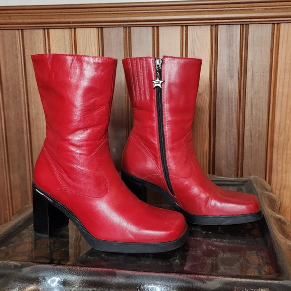 Tommy Hilfiger Shoes - Tommy Hilfiger 90s Red Leather Platform Boots Size 6.5